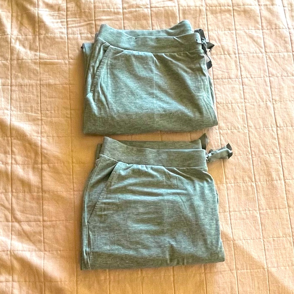 ♥️ Bundle of 2 | Gray Heather Lounge Mid Rise Wide Leg Crop Pajama Pants